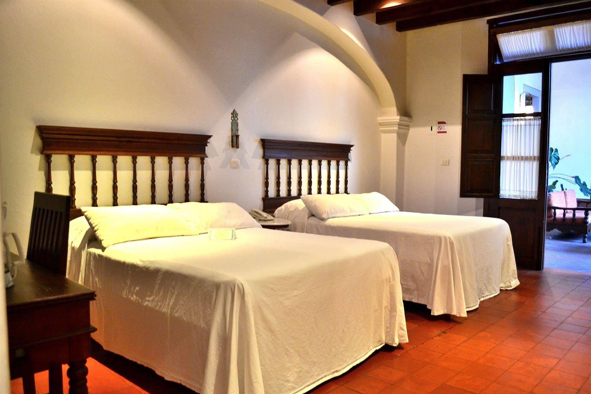 Meson Del Alferez Coatepec Hotel Coatepec  Bagian luar foto